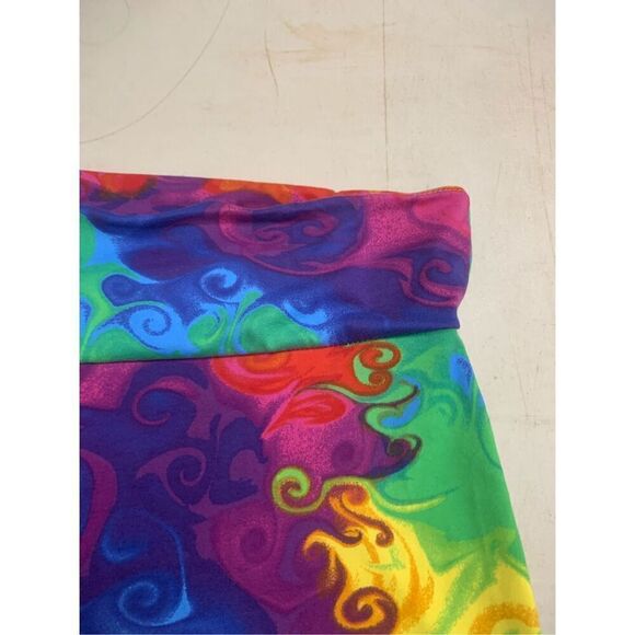 Oil Paint Graphic Biker Shorts - Picture 4 of 6